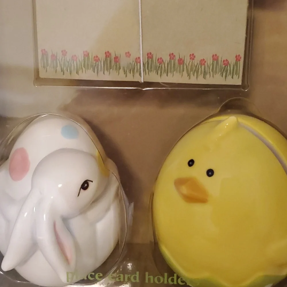 Pier 1 * 4 -Easter Bunny and Chick Place Card Holder